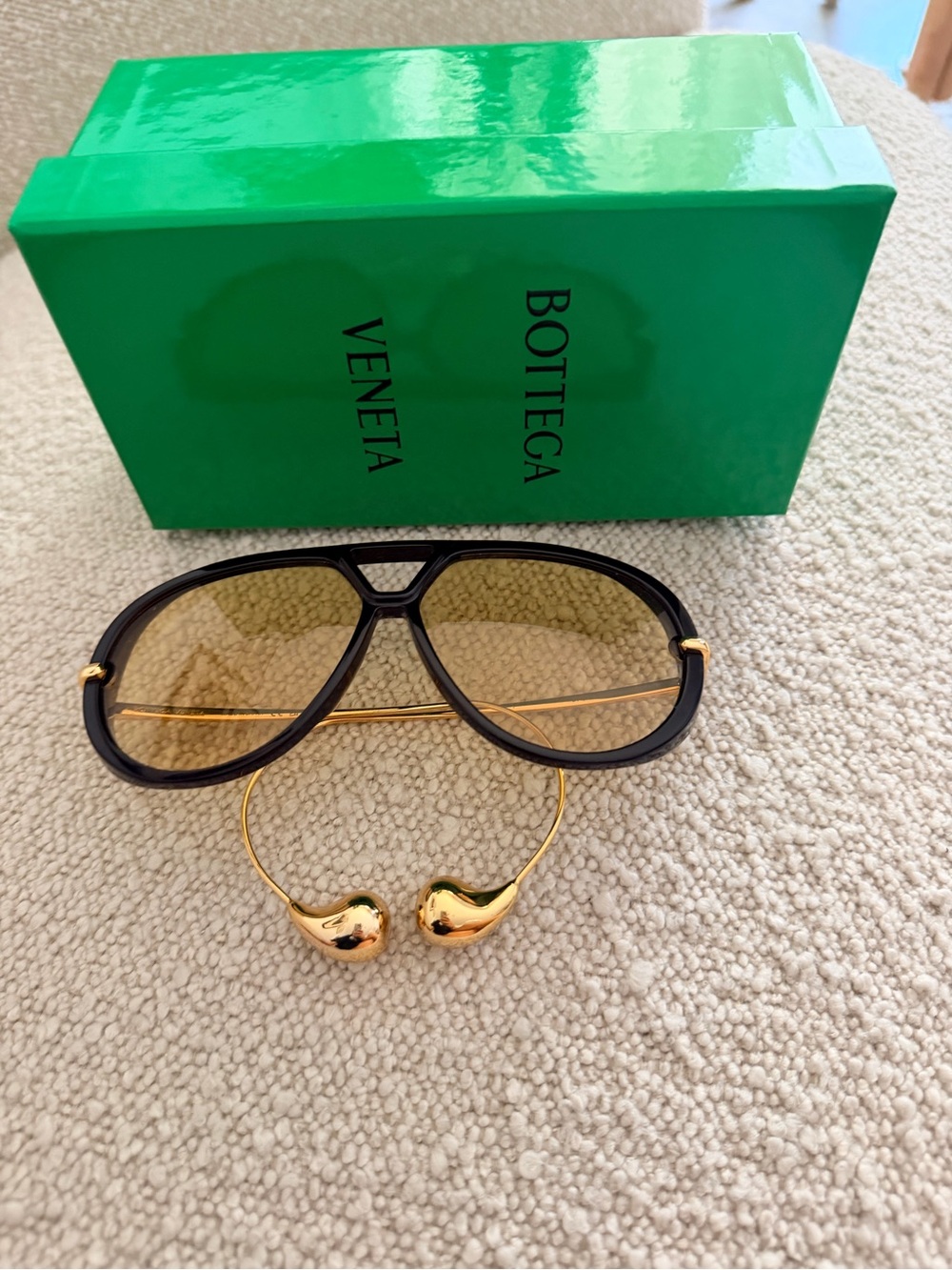 Bottega Veneta 
Drop Aviator Sunglasses